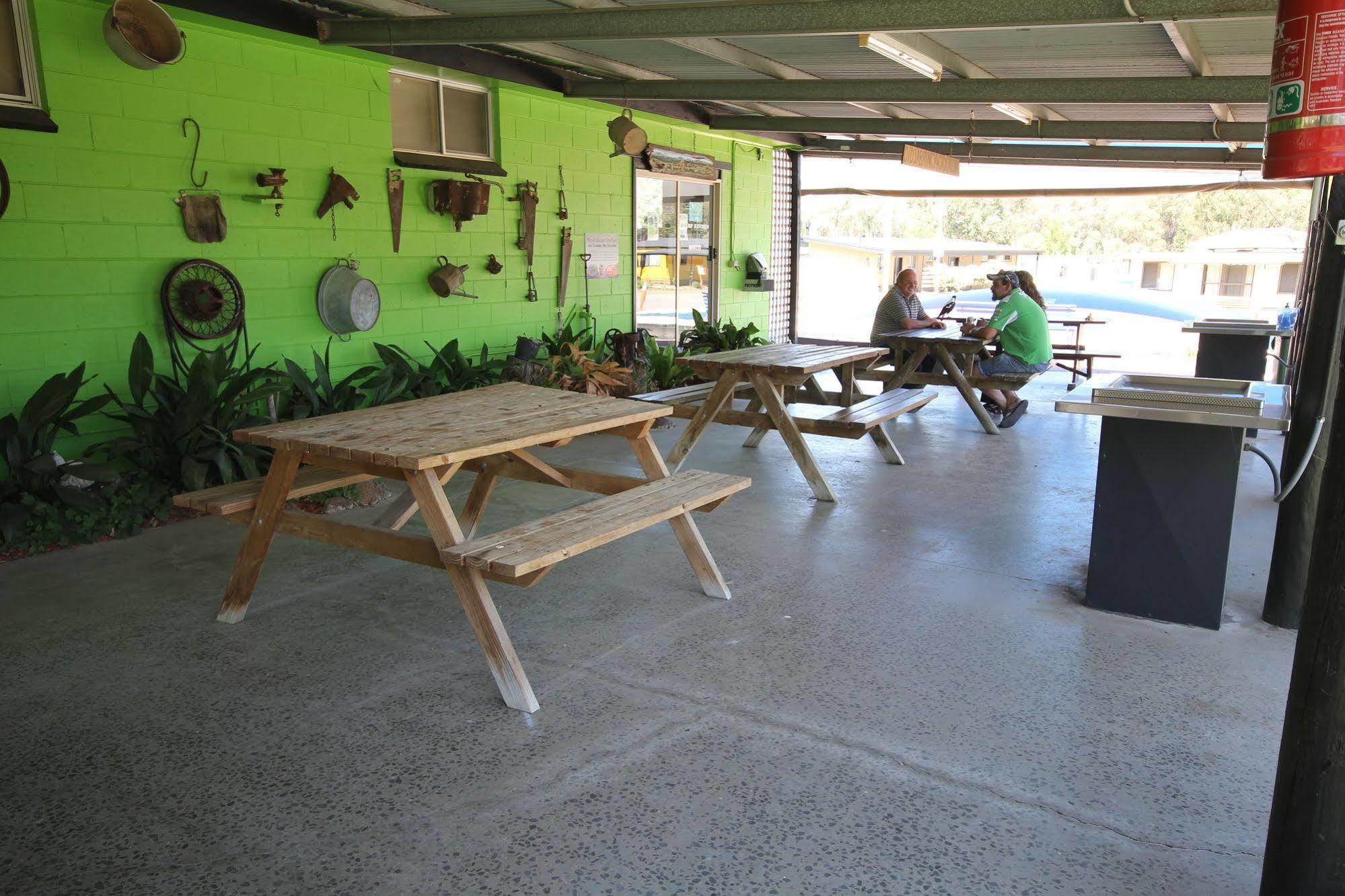 BIG4 Bendigo Park Lane Holiday Park Bagian luar foto